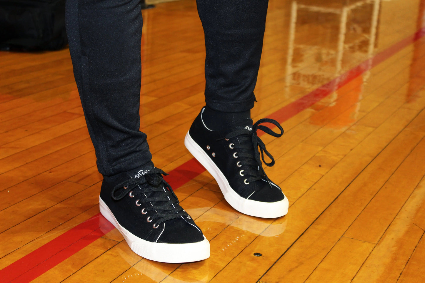 Retro-Inspired Black Canvas Sneakers – Unisex Fit, Cushioned Comfort