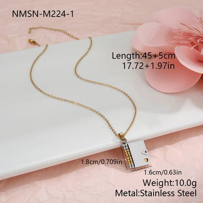 Valentine's Day gift: heart necklace